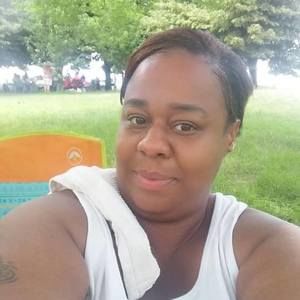 Meet your Posher, Adriane